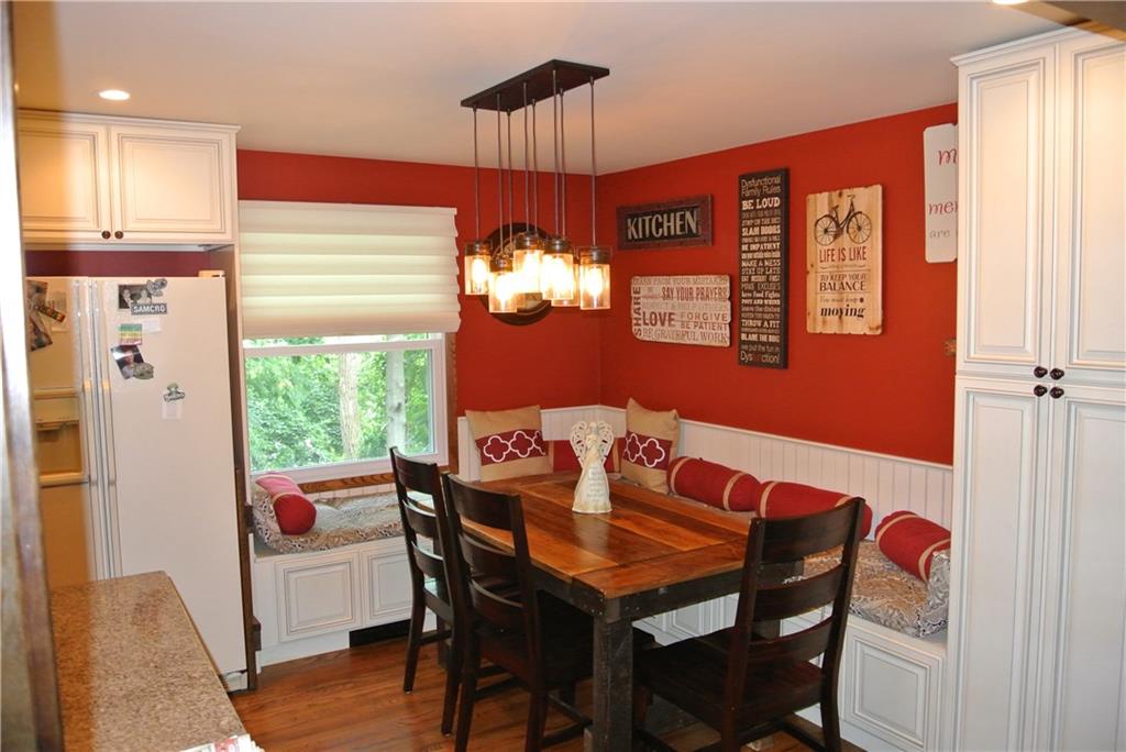 255 Foxcroft Road Pittsburgh, PA 15220 - Photo 7 of 24 Gallery Image 7