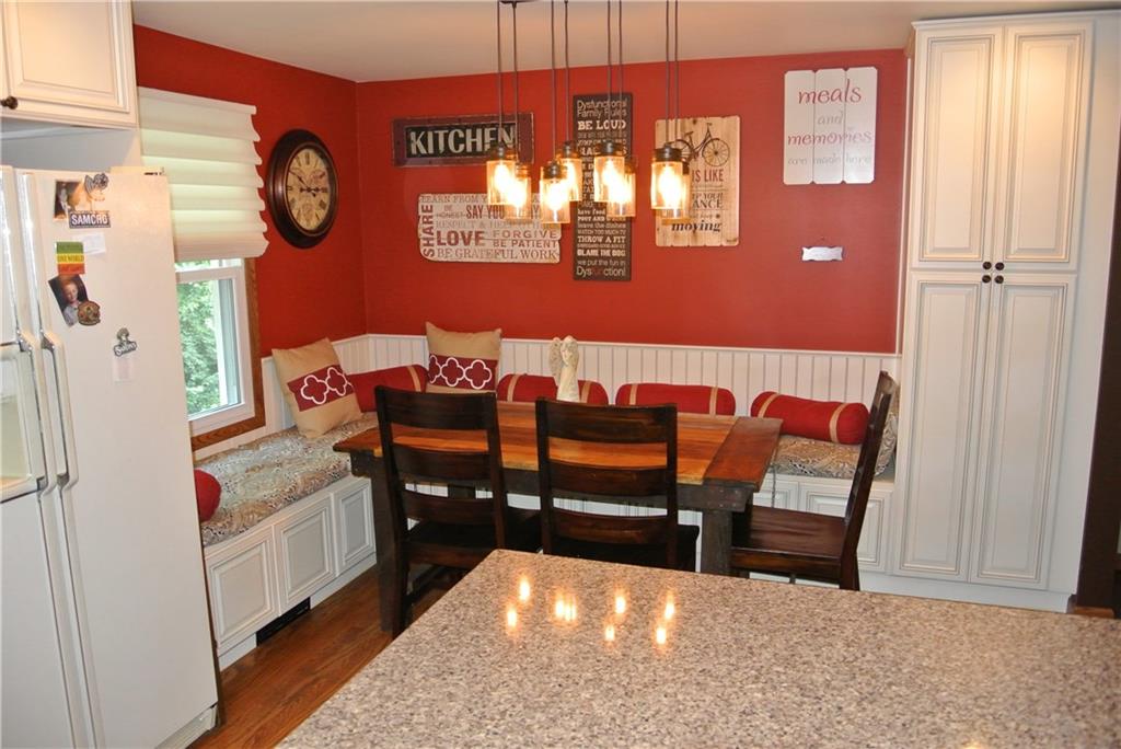 255 Foxcroft Road Pittsburgh, PA 15220 - Photo 8 of 24 Gallery Image 8