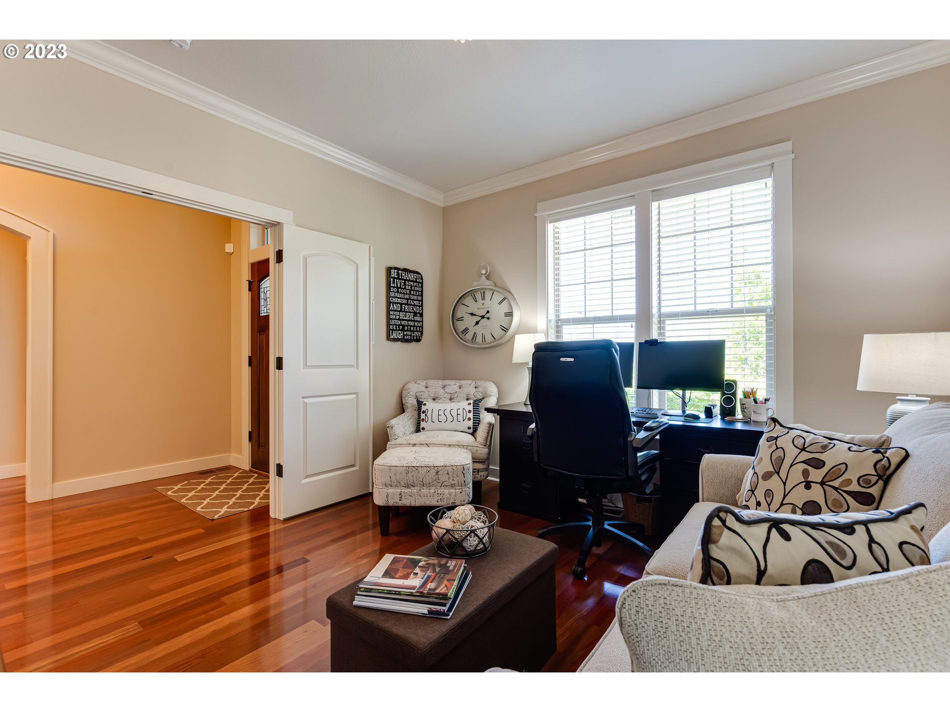815 Mountaingate Drive Springfield, OR 97478 - Photo 6 of 44 a living room with furniture rug and window