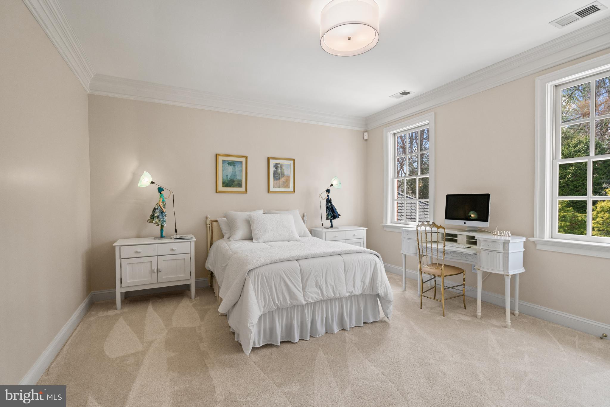 1106 Mill Ridge McLean, VA 22102 - Photo 57 of 85 a room with a bed and a chair