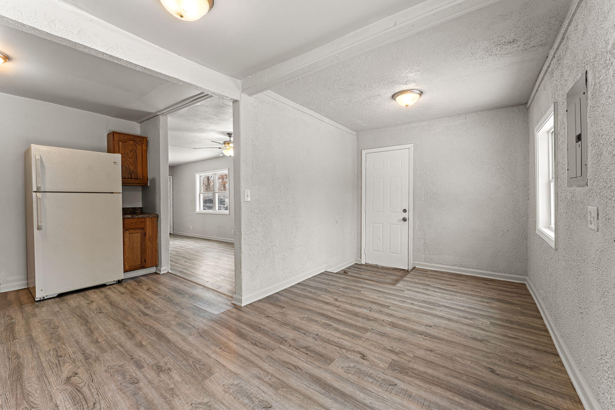 4079 Missouri Street Hobart, IN 46342 - Photo 14 of 15 2048x1365