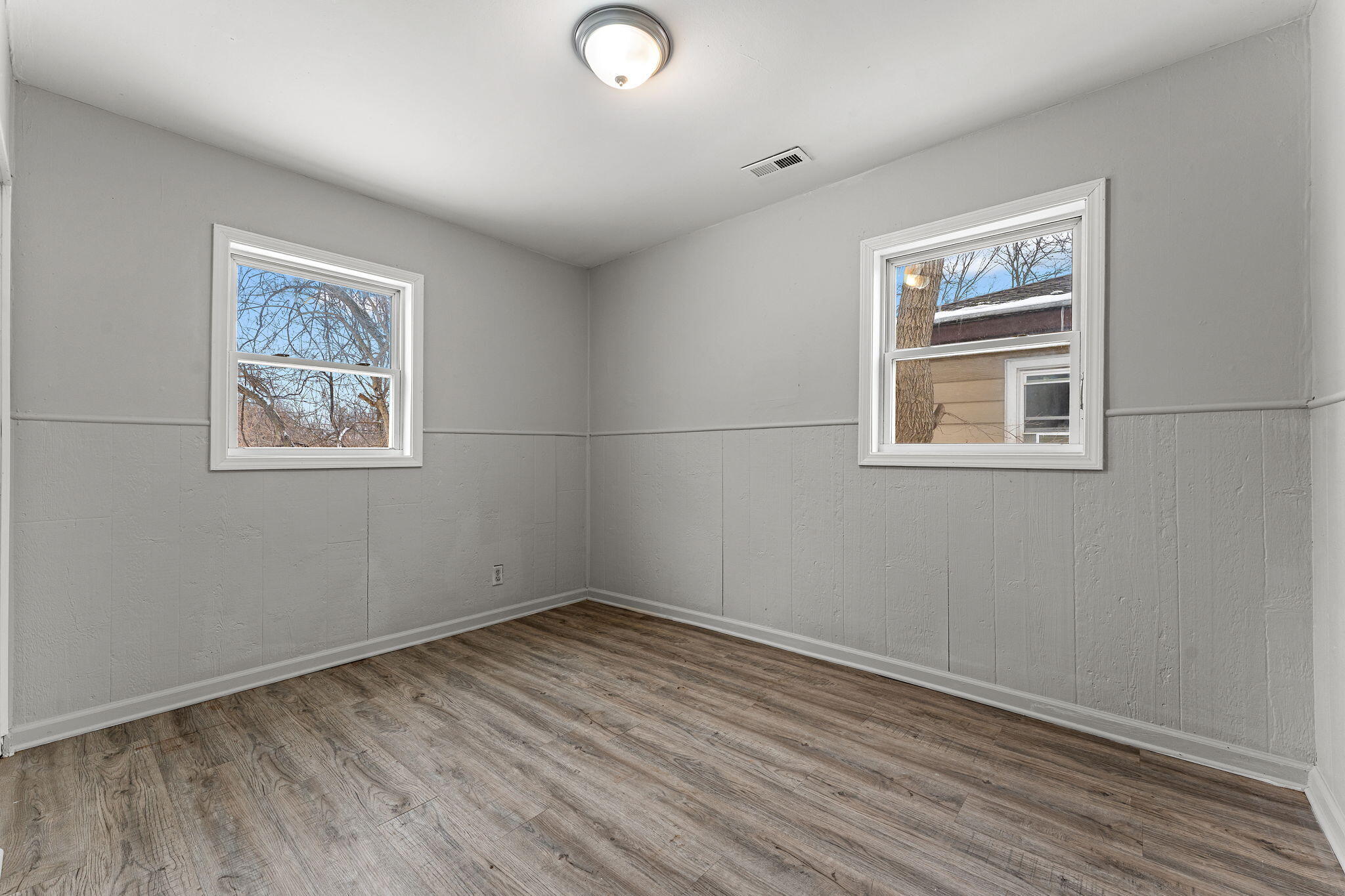 4079 Missouri Street Hobart, IN 46342 - Photo 5 of 15 2048x1365