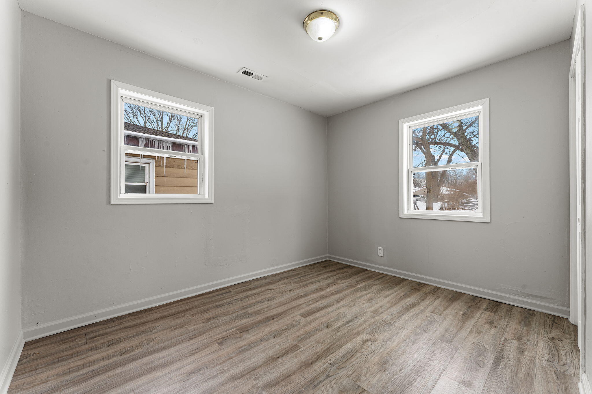 4079 Missouri Street Hobart, IN 46342 - Photo 7 of 15 2048x1365