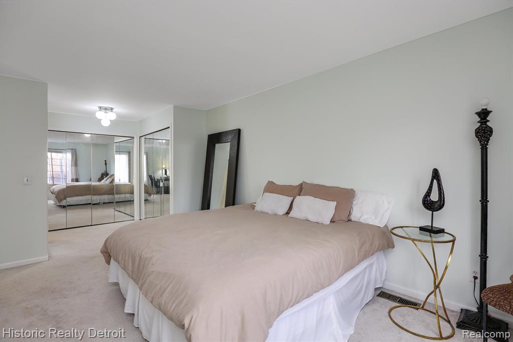 29656 Middlebelt Road, Unit 1403 Farmington Hills, MI 48334 - Photo 15 of 39