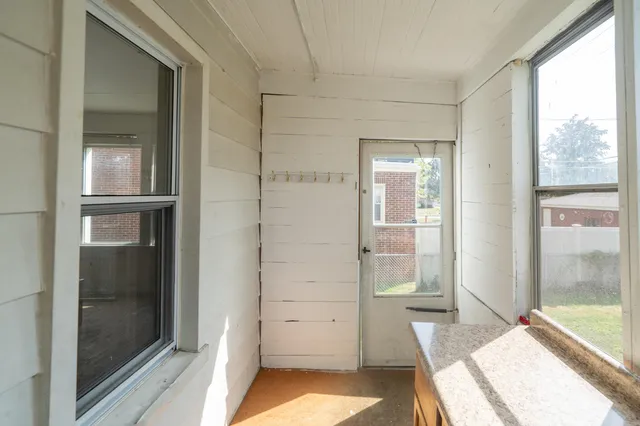 $215,000 | 2656 10th Street, Wyandotte, MI 48192