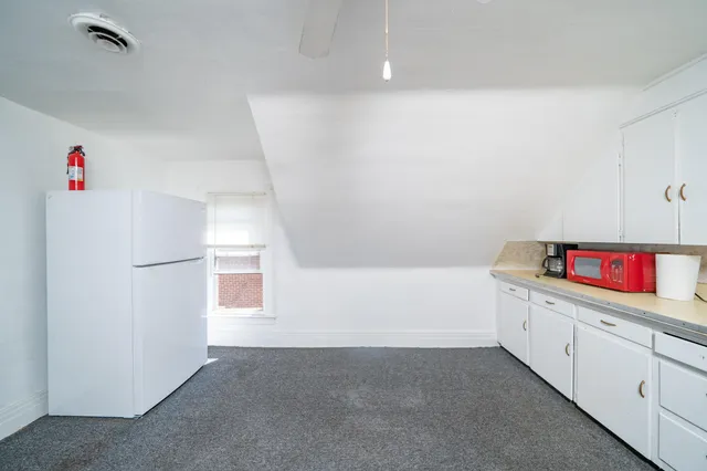 $215,000 | 2656 10th Street, Wyandotte, MI 48192