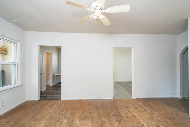 $215,000 | 2656 10th Street, Wyandotte, MI 48192