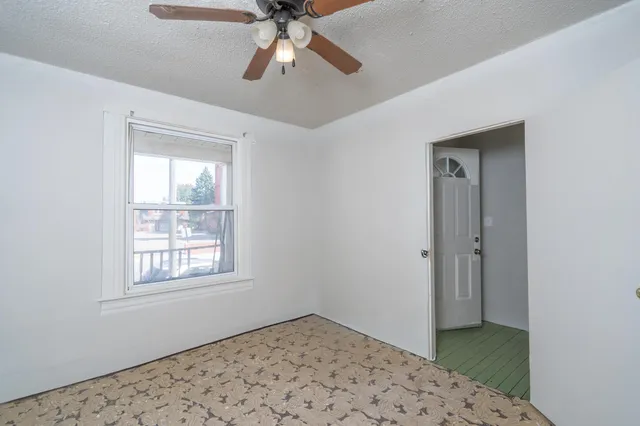 $215,000 | 2656 10th Street, Wyandotte, MI 48192