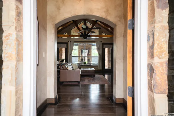 $595,000 | 303 Schneider Street, Poth, TX 78147