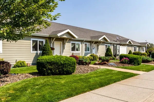 $660 | 10700 Emily Drive, Unit 50, La Grande, OR 97850