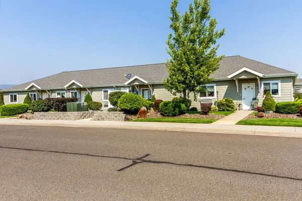 $660 | 10700 Emily Drive, Unit 50, La Grande, OR 97850