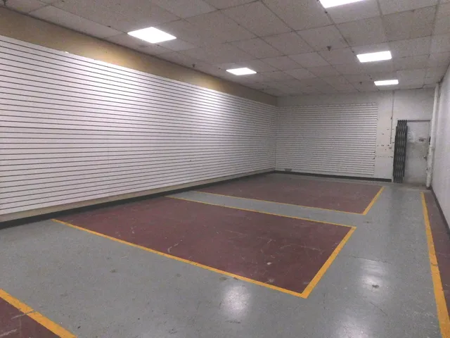 $9 | 2419 West Jefferson Street, Unit 2419, Joliet, IL 60435