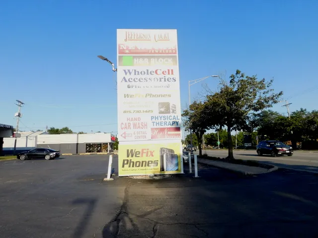 a view of a building entrance