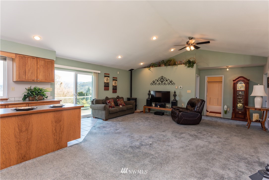 975 Cinebar Road Cinebar, WA 98533 - Photo 6 of 23 Gallery Image 6