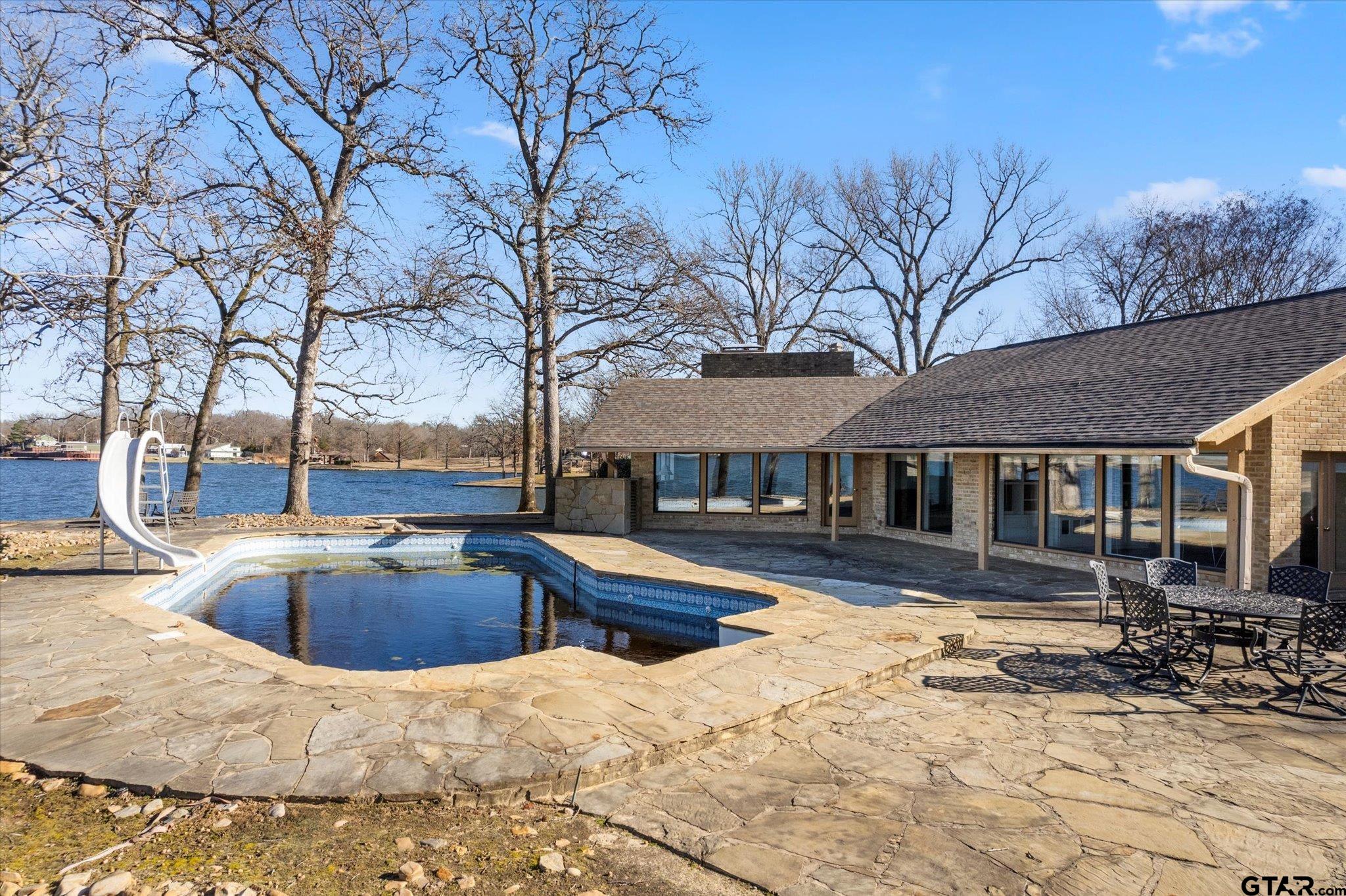 360 Cr 2136 Pittsburg Tx  