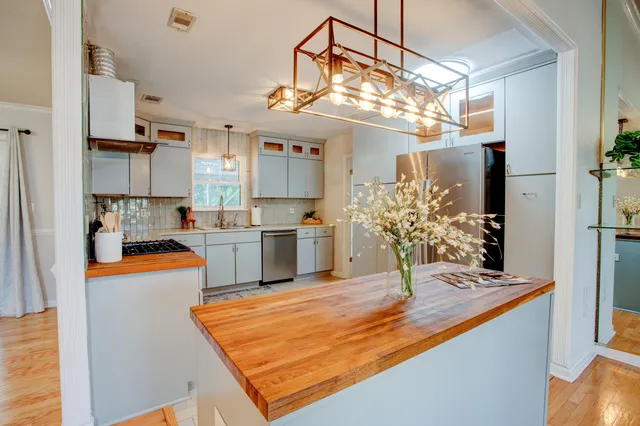 $399,900 | 1101 A Palm Boulevard South, Niceville, FL 32578