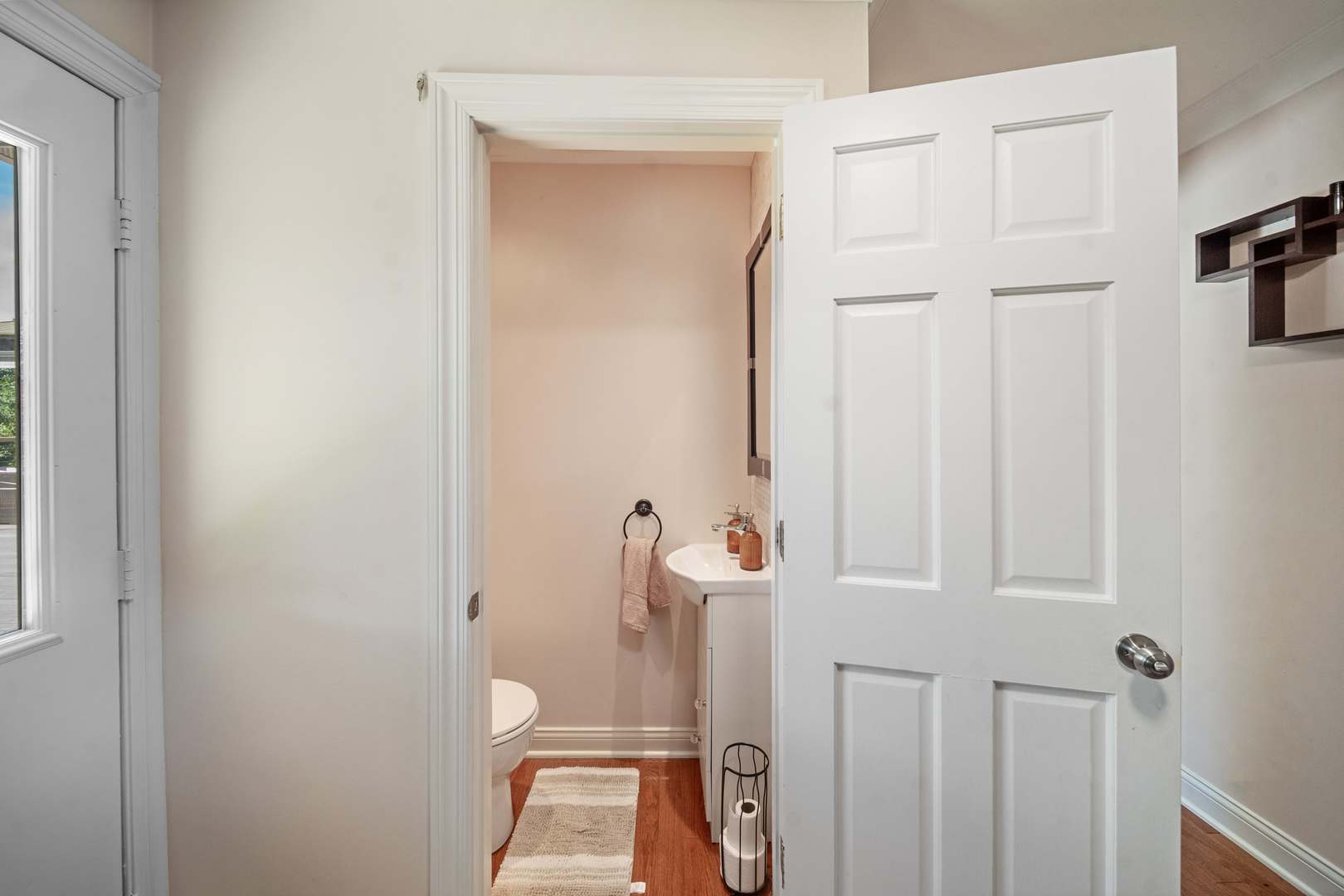 5N750 Medinah Road Medinah, IL 60157 - Photo 17 of 53 a bathroom with a toilet