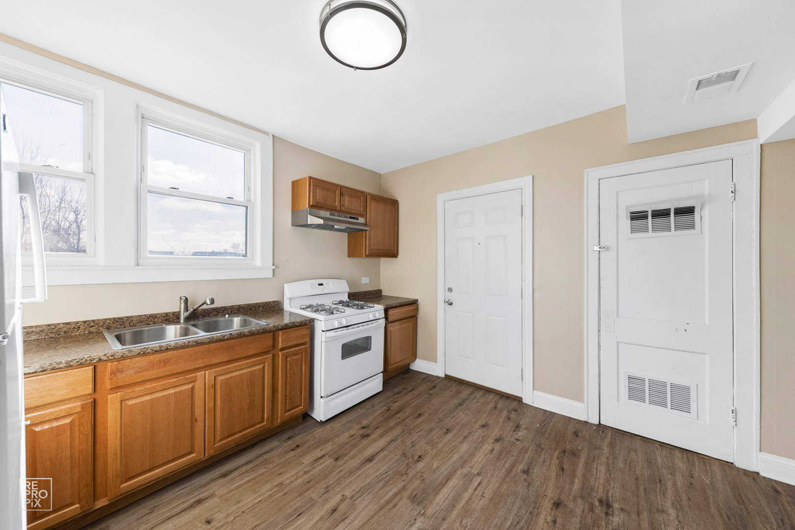 2248 West Marquette Road Chicago, IL 60636 - Photo 9 of 11 Gallery Image 9
