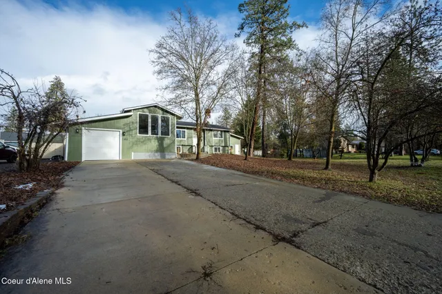 $575,000 | 11448 West Meadowview Lane, Nine Mile Falls, WA 99026