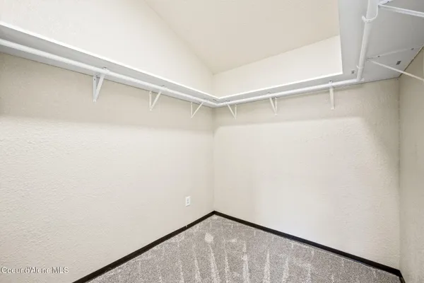 $559,000 | 11448 West Meadowview Lane, Nine Mile Falls, WA 99026