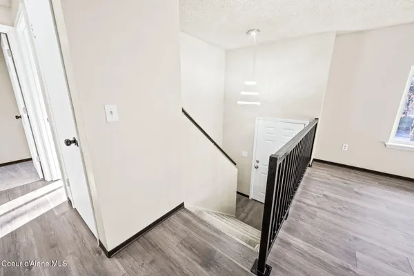 $559,000 | 11448 West Meadowview Lane, Nine Mile Falls, WA 99026