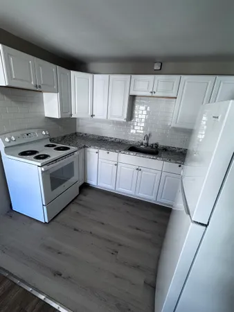 $2,750 | 35 South Street, Unit 3, Claremont, NH 03743