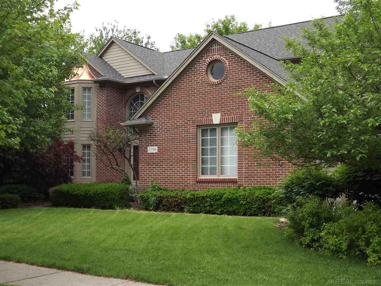 3798 Beechcrest Road Rochester Hills, MI 48309 - Photo 1 of 20