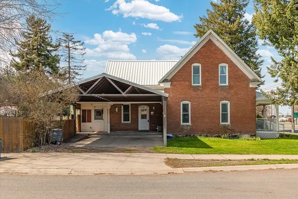 $385,000 | 255 East Broadway, Reardan, WA 99029