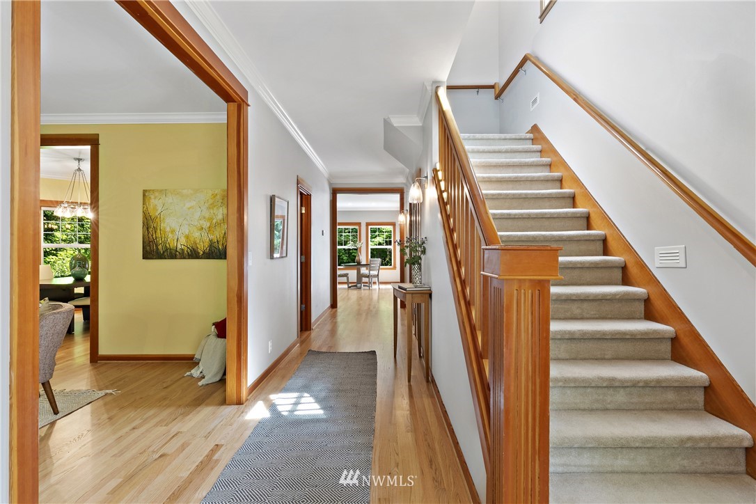 12144 Kallgren Road Northeast Bainbridge Island, WA 98110 - Photo 15 of 39