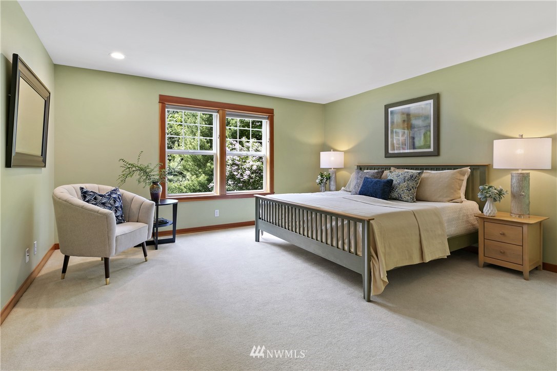 12144 Kallgren Road Northeast Bainbridge Island, WA 98110 - Photo 17 of 39