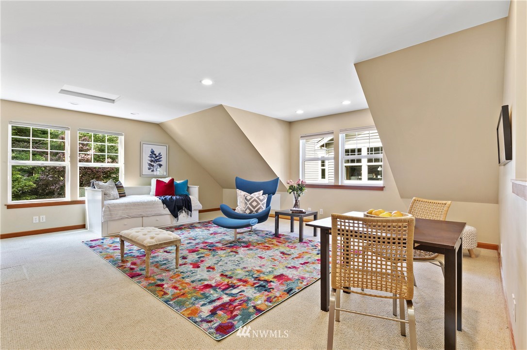 12144 Kallgren Road Northeast Bainbridge Island, WA 98110 - Photo 29 of 39