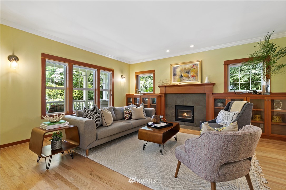 12144 Kallgren Road Northeast Bainbridge Island, WA 98110 - Photo 4 of 39