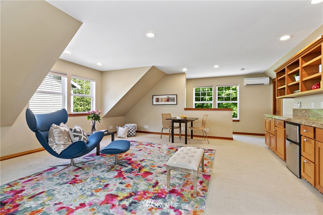 12144 Kallgren Road Northeast Bainbridge Island, WA 98110 - Photo 32 of 39