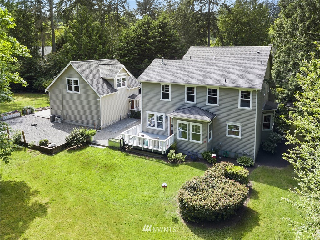 12144 Kallgren Road Northeast Bainbridge Island, WA 98110 - Photo 38 of 39