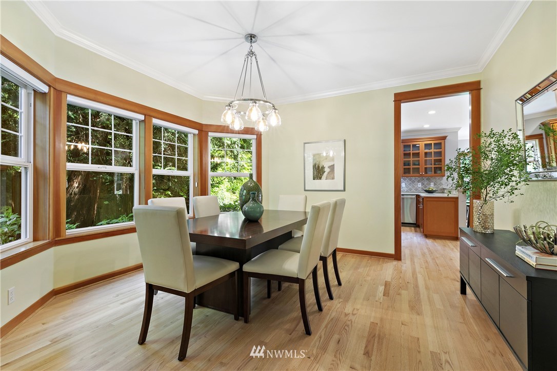 12144 Kallgren Road Northeast Bainbridge Island, WA 98110 - Photo 6 of 39