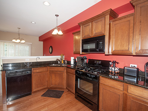 3435 Helene Rieder Drive Montgomery, IL 60538 - Photo 9 of 33