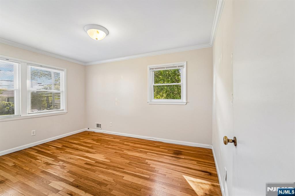 158 Morningside Road Paramus, NJ 07652 - Photo 15 of 31