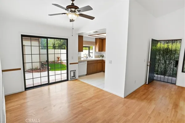 $456,500 | 19950 Avenue Of The Oaks, Newhall, CA 91321