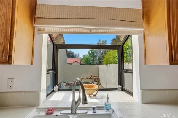 $456,500 | 19950 Avenue Of The Oaks, Newhall, CA 91321