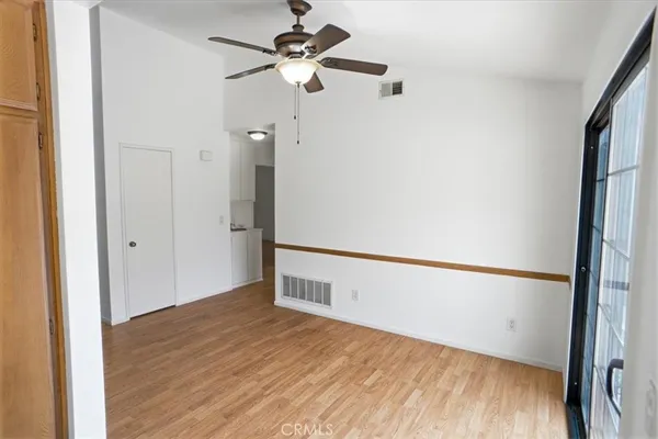 $456,500 | 19950 Avenue Of The Oaks, Newhall, CA 91321