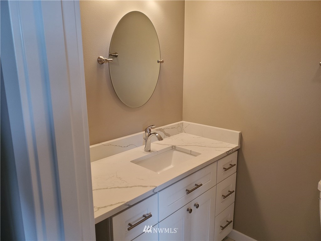 951 Van Wyck Road Bellingham, WA 98226 - Photo 9 of 10 Gallery Image 9