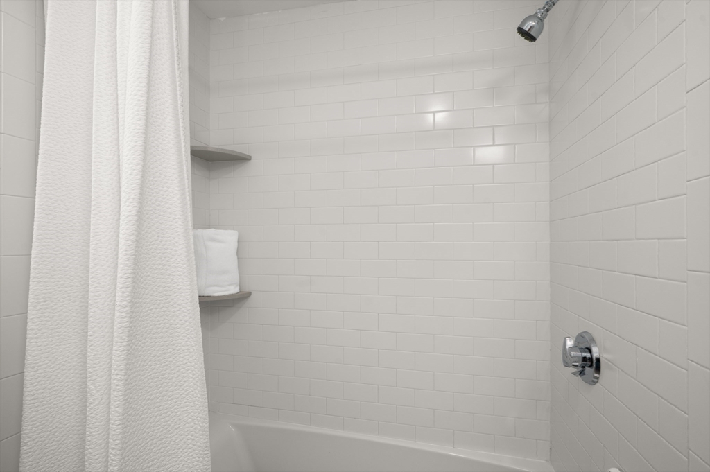 8 Elginwood Road Peabody, MA 01960 - Photo 20 of 38