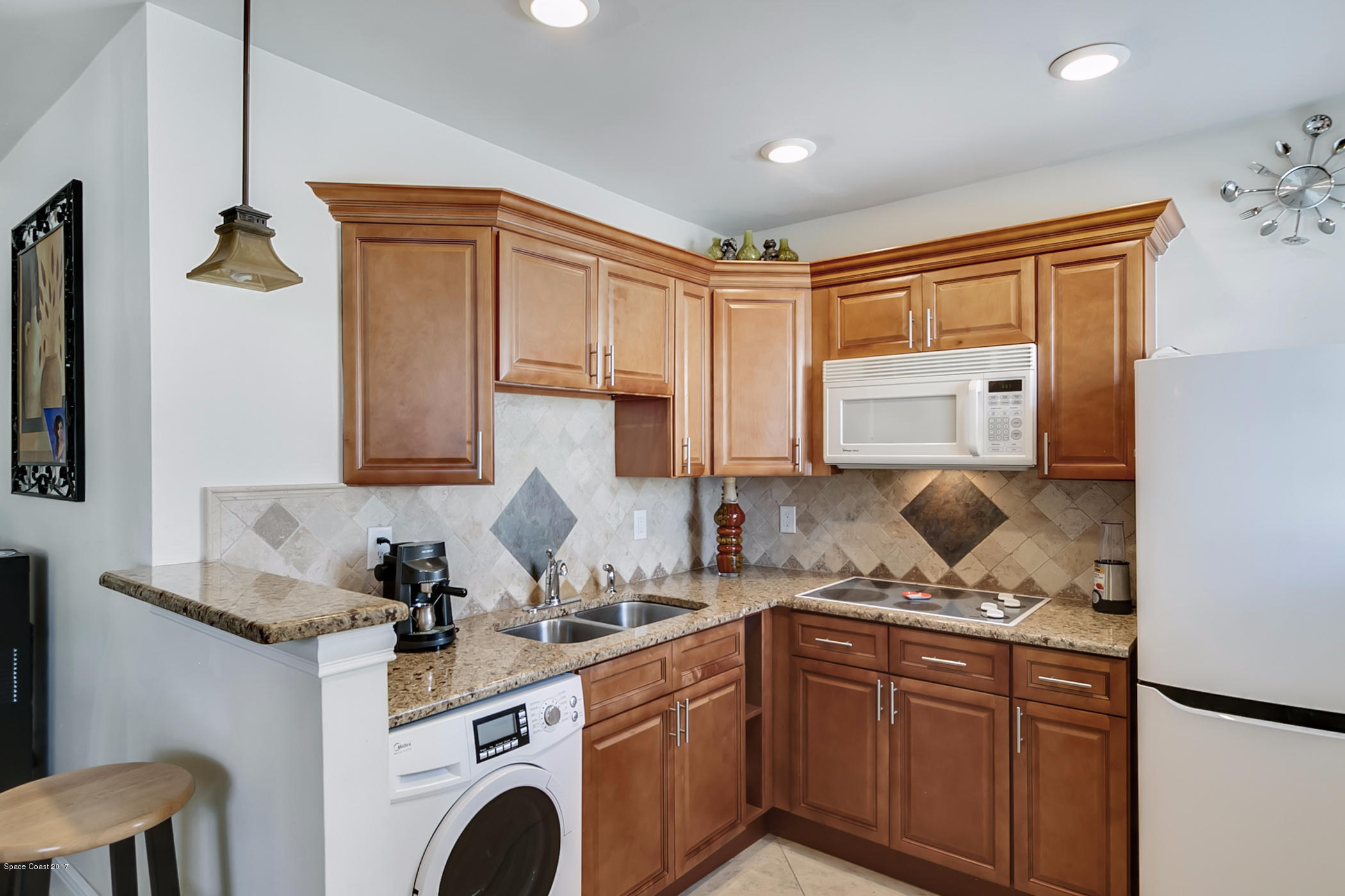 2838 Kosuth Road Northeast Palm Bay, FL 32905 - Photo 9 of 27 In Law Suite Updated Kitchen