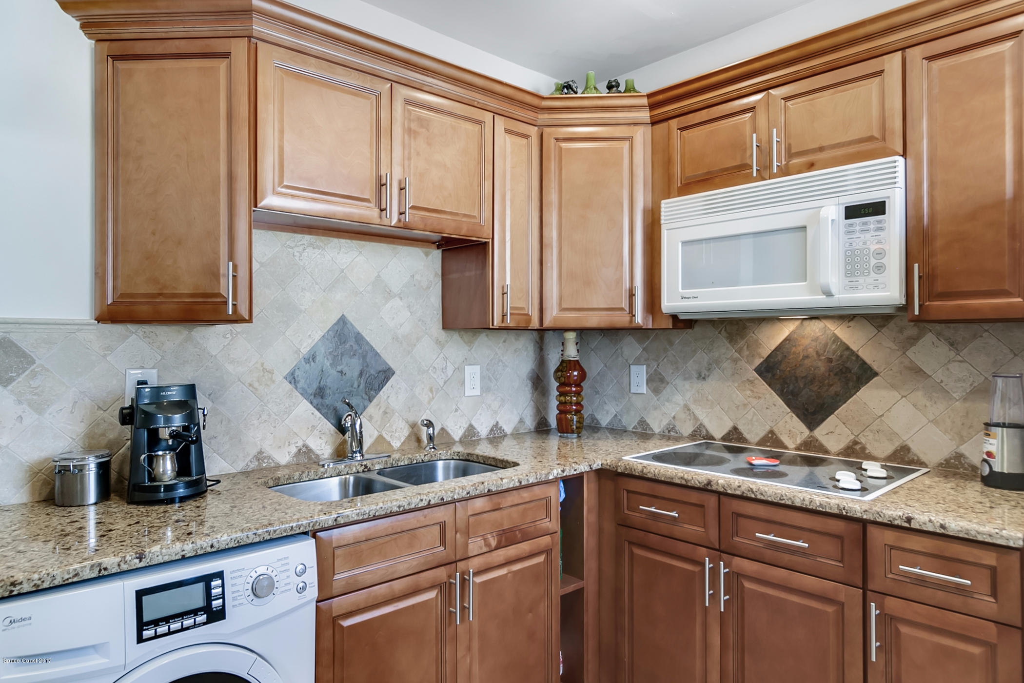 2838 Kosuth Road Northeast Palm Bay, FL 32905 - Photo 10 of 27 In Law Suite Updated Kitchen