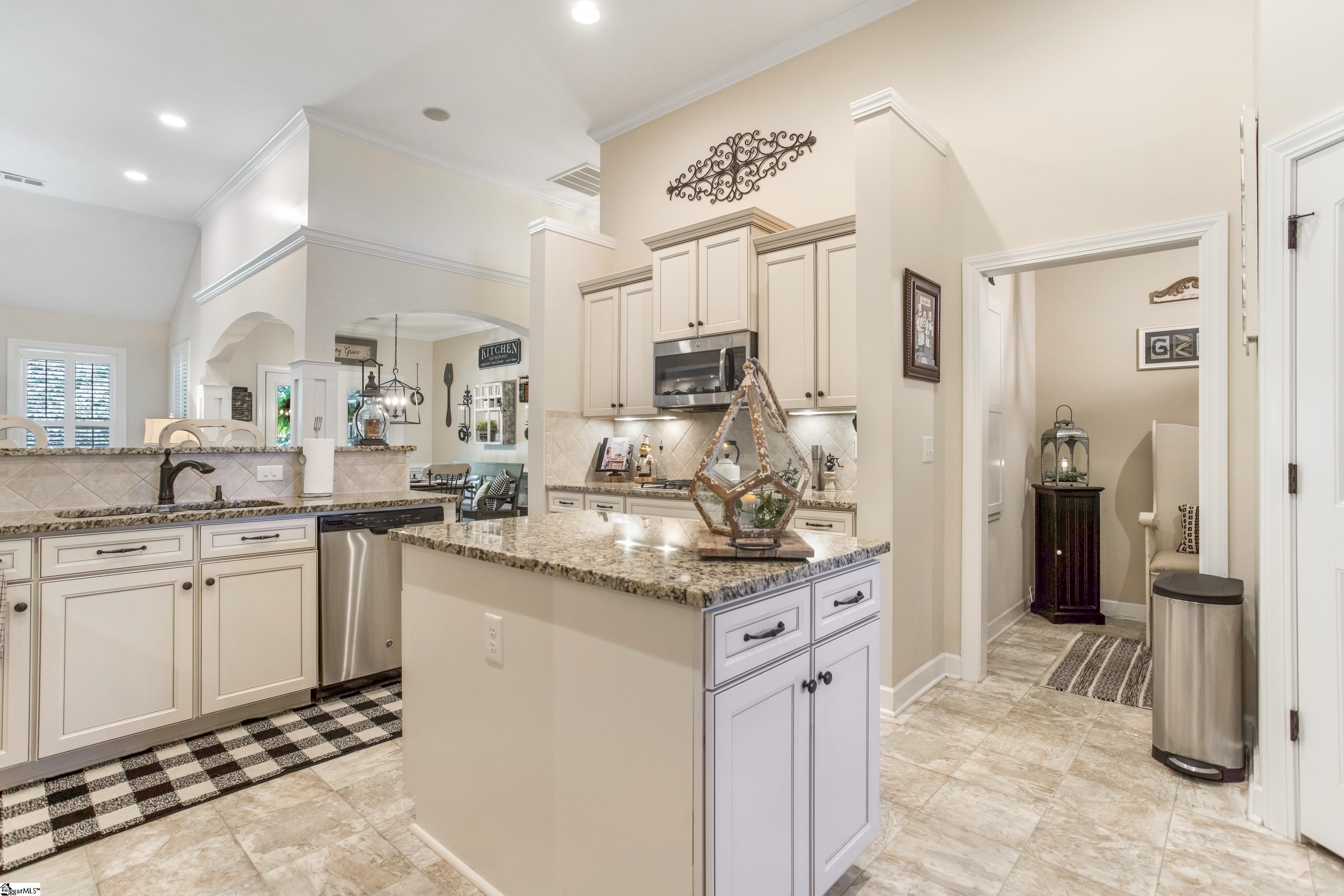 109 Belgian Blue Way Fountain Inn, SC 29644 - Photo 6 of 31 Gallery Image 6