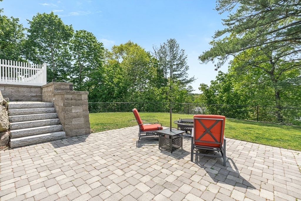 25 Gordon Road Lynn, MA 01904 - Photo 28 of 36