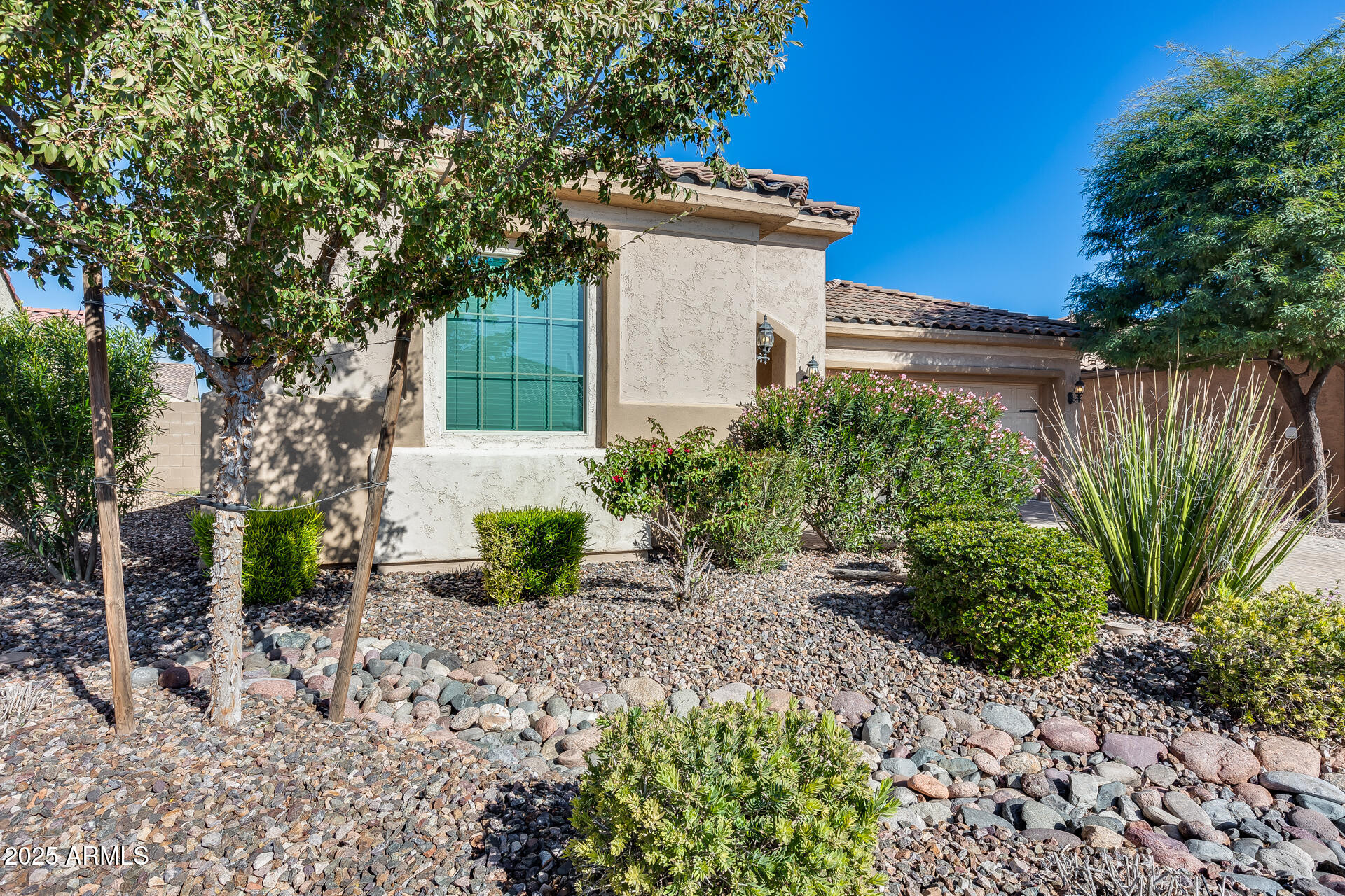 8060 West Cinder Brook Way Florence, AZ 85132 - Photo 7 of 41 3