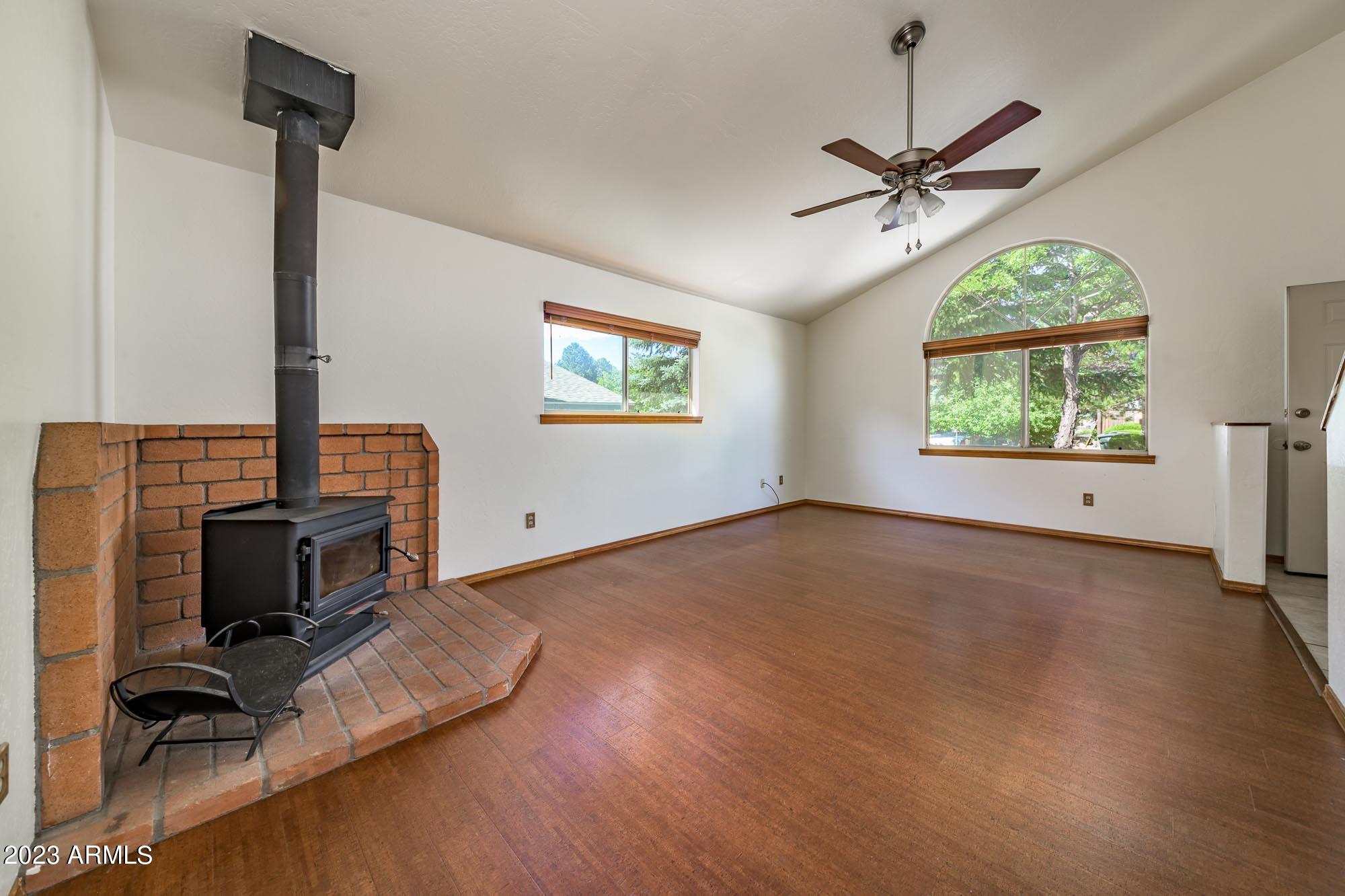 3124 Kyle Loop Flagstaff, AZ 86004 - Photo 18 of 31 Living Room facing Street
