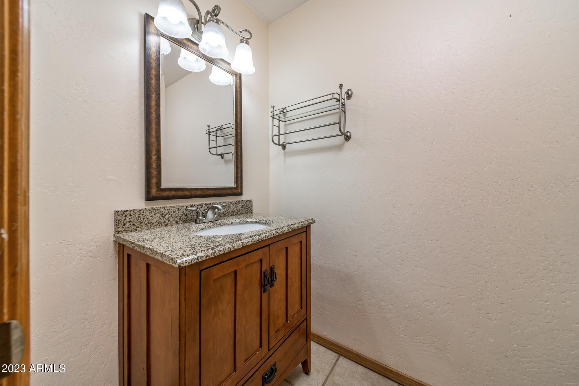 3124 Kyle Loop Flagstaff, AZ 86004 - Photo 10 of 31 Powder Room