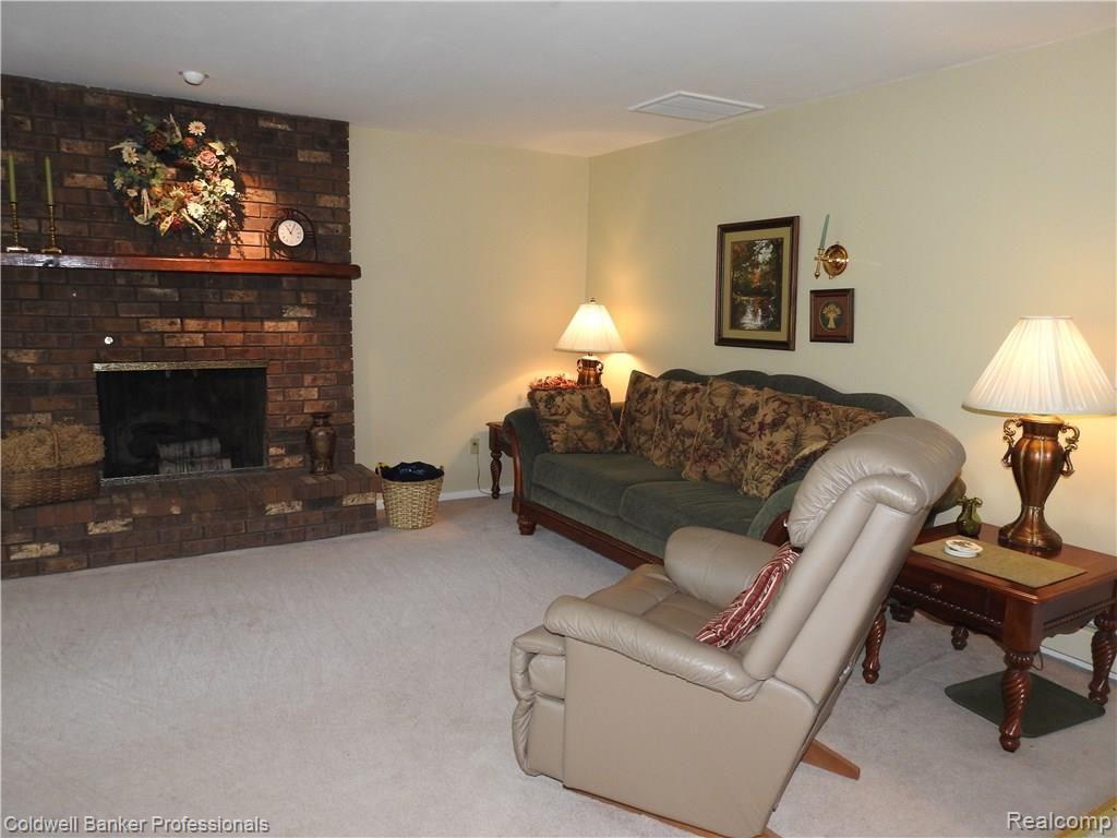 1550 Rulane Drive Lapeer, MI 48446 - Photo 22 of 43 DSCN9708.JPG